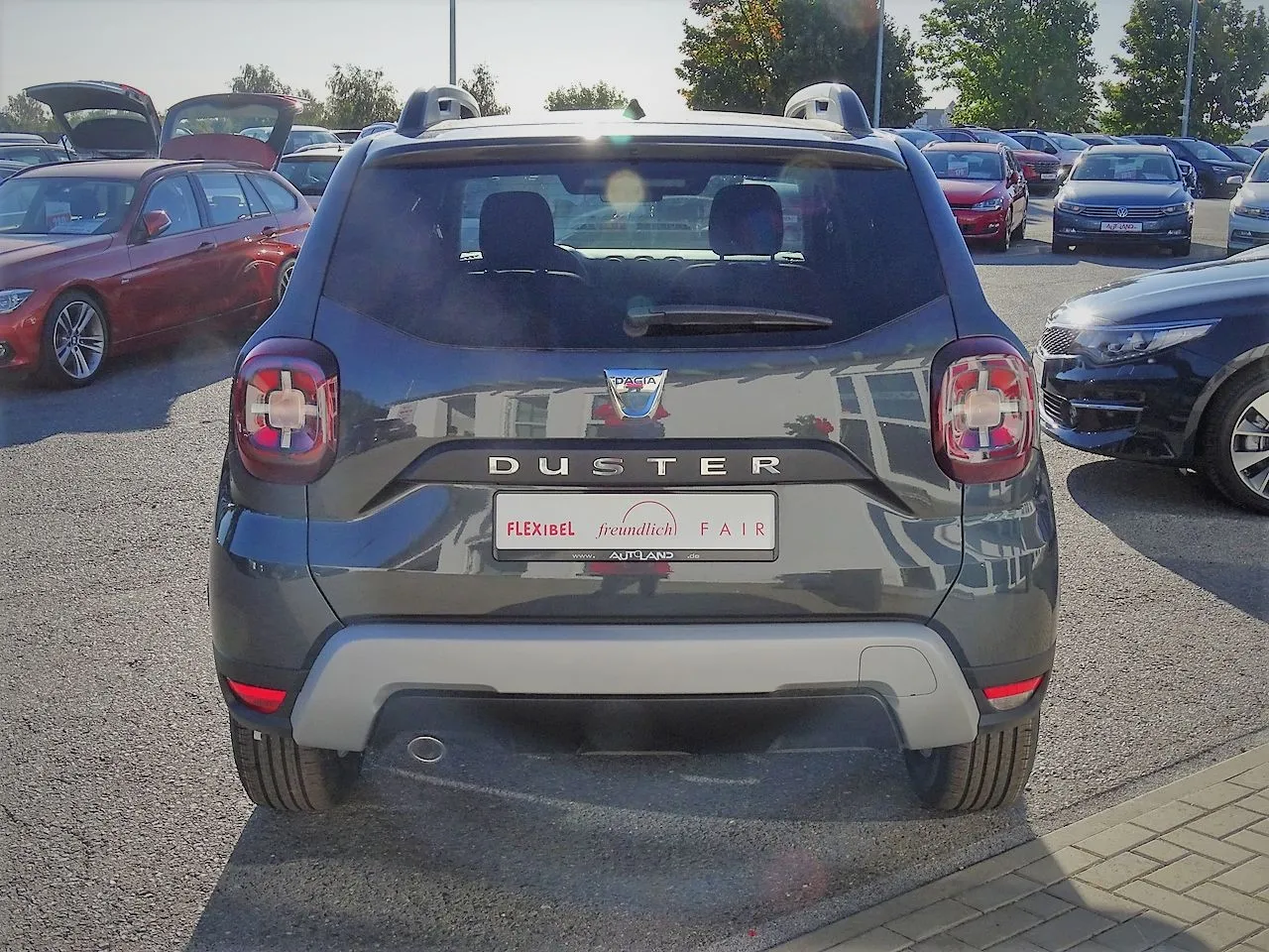 Nissan Juke 1.0 DIG-T AT Navi...  Image 3