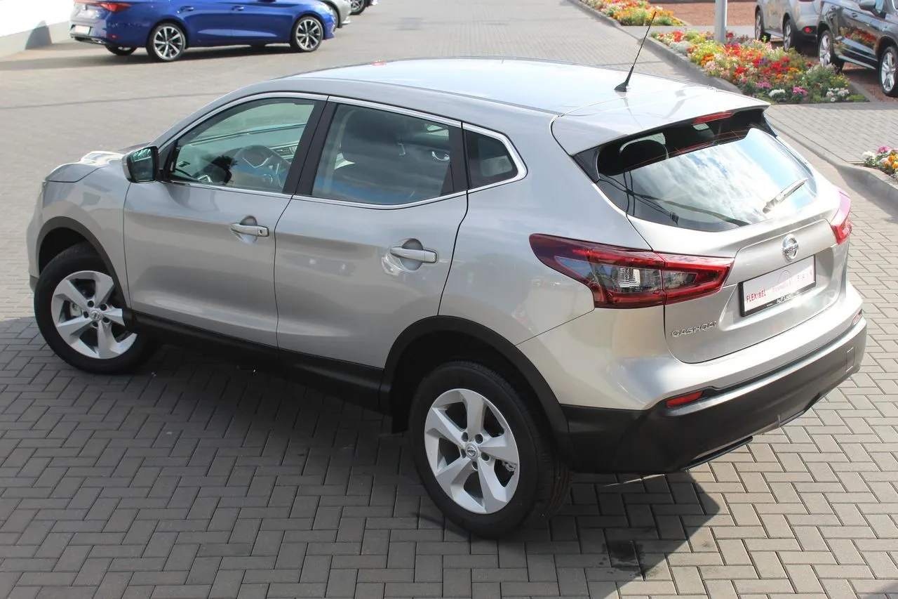 Nissan Qashqai 1.3 DIG-T...  Image 3